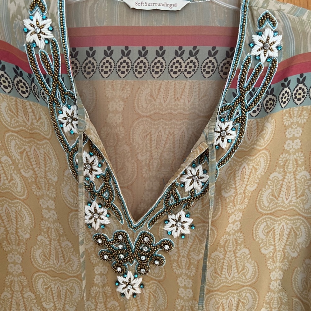 Lightweight tunic - Picture 2 of 4